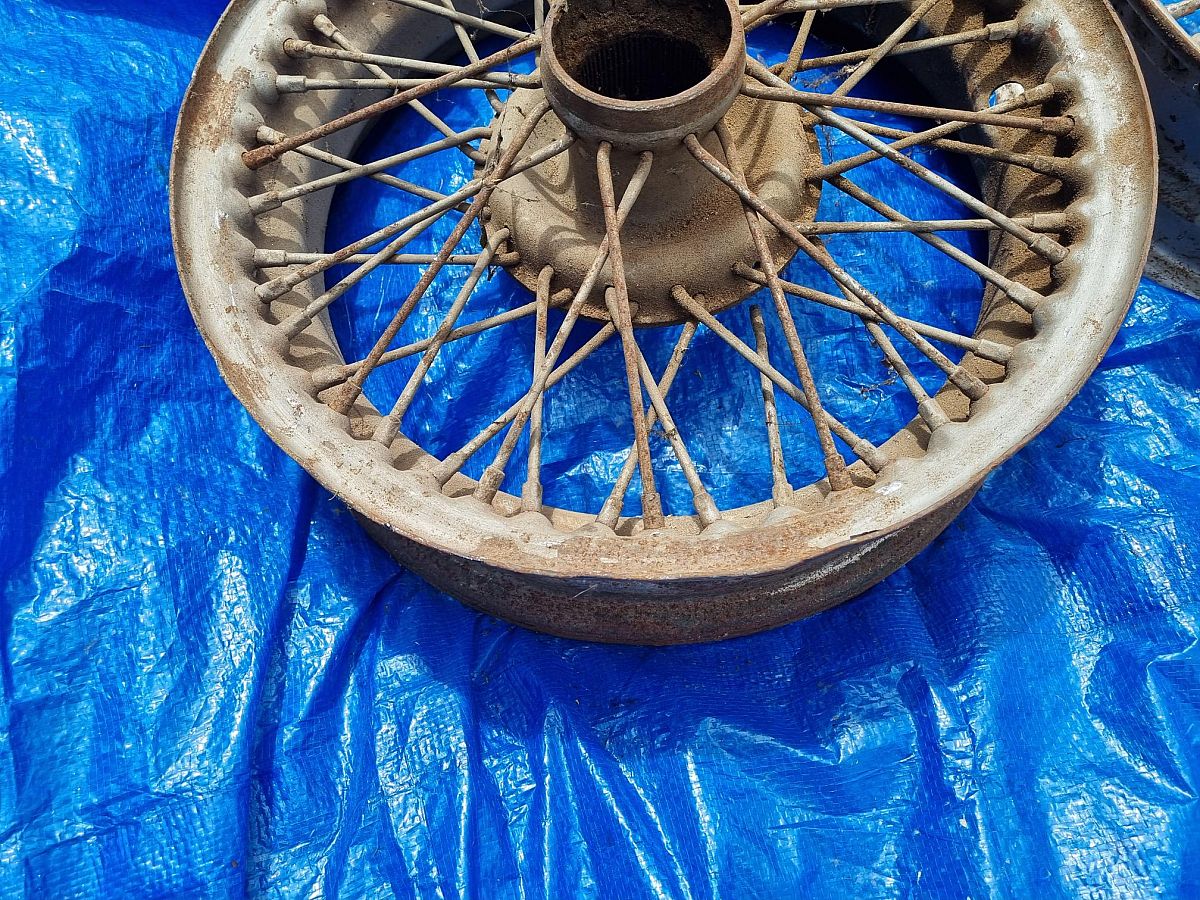 For Sale: MGA wheels and axles